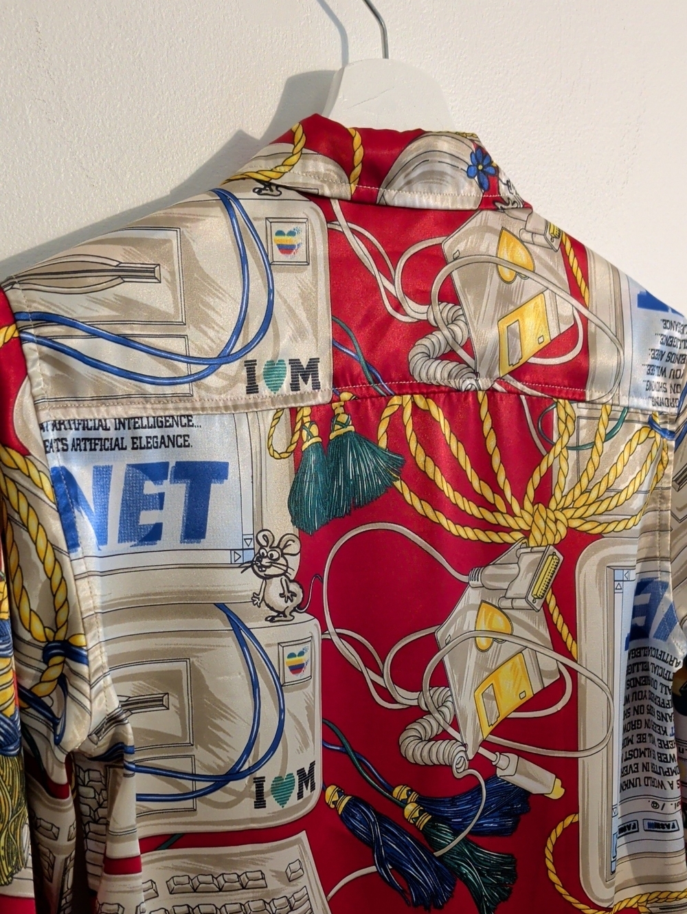 VINTAGE MOSCHINO 'apple mac' parody print blouse - size 4 - Picture 15 of 15
